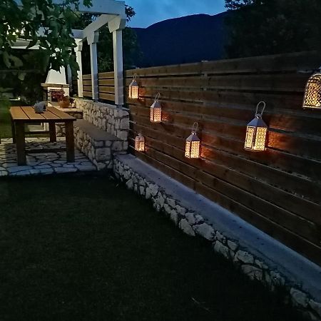 Villa Aliki วาซีลีกี ภายนอก รูปภาพ